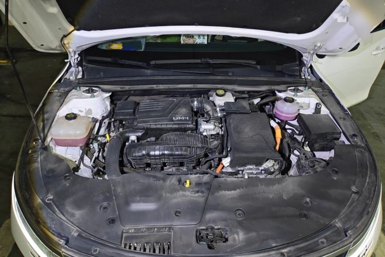 Used BYD Destroyer 05 2024 HONOR Edition DM-i 55KM Luxury Model Engine Bay