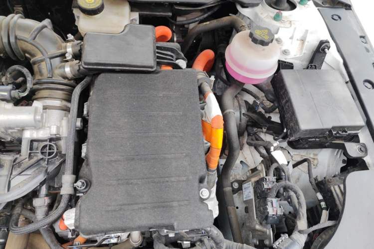 Used BYD Destroyer 05 2024 HONOR Edition DM-i 55KM Luxury Model Engine Bay Left