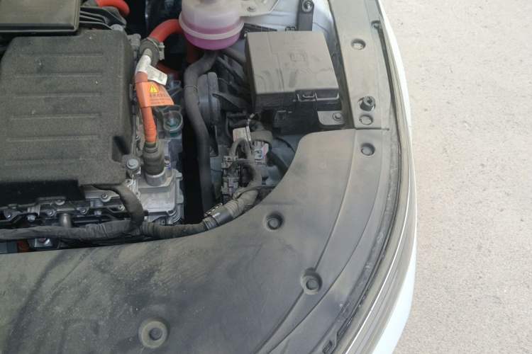 Used BYD Destroyer 05 2024 HONOR Edition DM-i 55KM Luxury Model Engine Bay Left