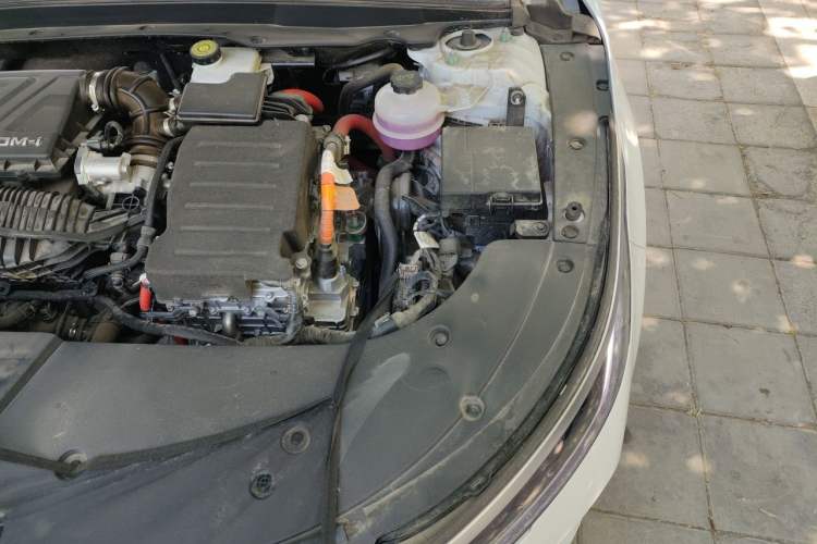 Used BYD Destroyer 05 2024 HONOR Edition DM-i 55KM Luxury Model Engine Bay Left