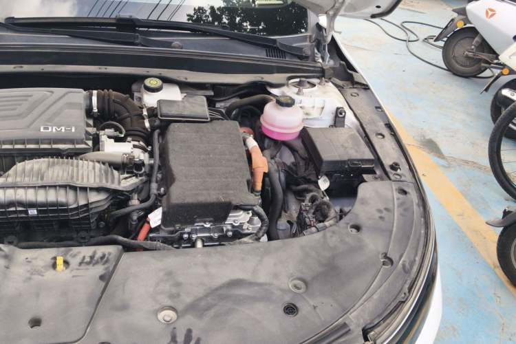 Used BYD Destroyer 05 2024 HONOR Edition DM-i 55KM Prestige Model Engine Bay Left