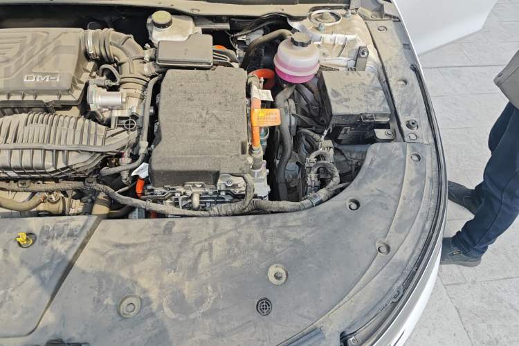 Used BYD Destroyer 05 2024 HONOR Edition DM-i 55KM Luxury Model Engine Bay Left