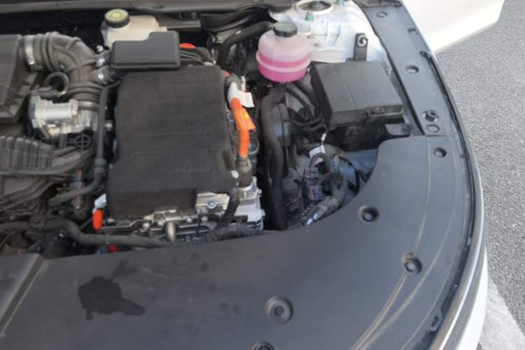 Used BYD Destroyer 05 2024 HONOR Edition DM-i 55KM Luxury Model Engine Bay Left