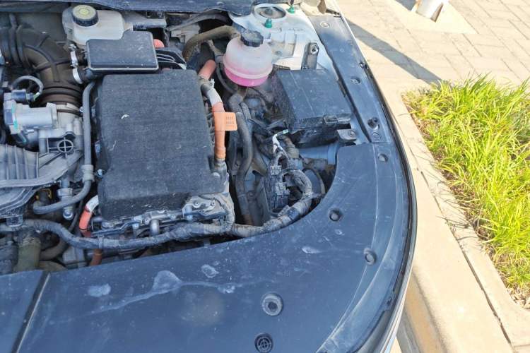 Used BYD Destroyer 05 2024 HONOR Edition DM-i 55KM Luxury Model Engine Bay Left