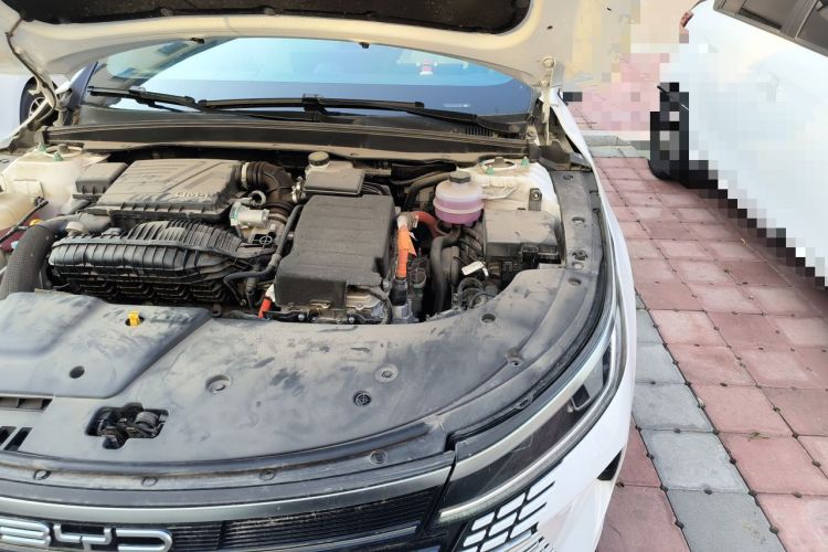 Used BYD Destroyer 05 2024 HONOR Edition DM-i 55KM Luxury Model Engine Bay Left