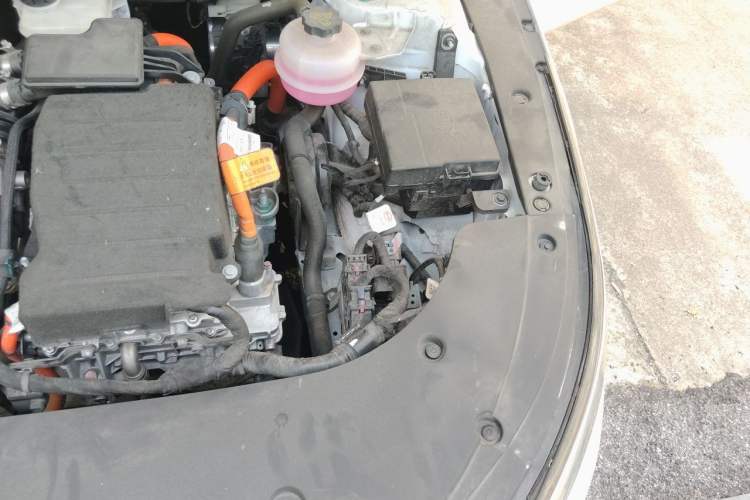 Used BYD Destroyer 05 2024 HONOR Edition DM-i 55KM Luxury Model Engine Bay Left