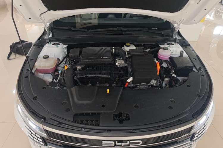 Used BYD Destroyer 05 2024 HONOR Edition DM-i 55KM Luxury Model Engine Bay