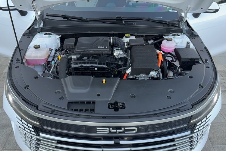Used BYD Destroyer 05 2024 HONOR Edition DM-i 55KM Luxury Model Engine Bay