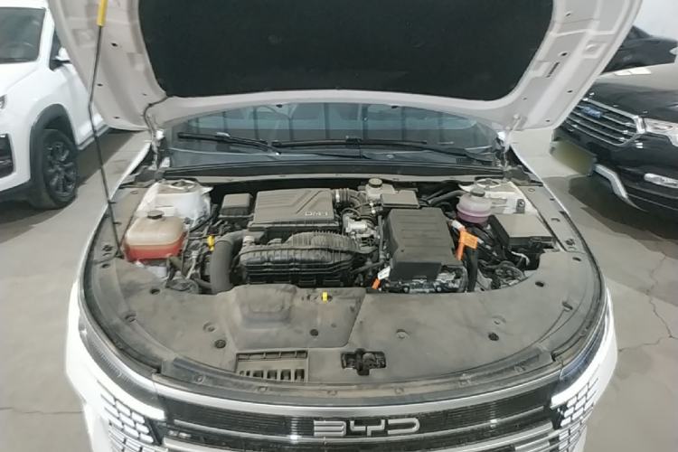 Used BYD Destroyer 05 2024 HONOR Edition DM-i 55KM Luxury Model Engine Bay