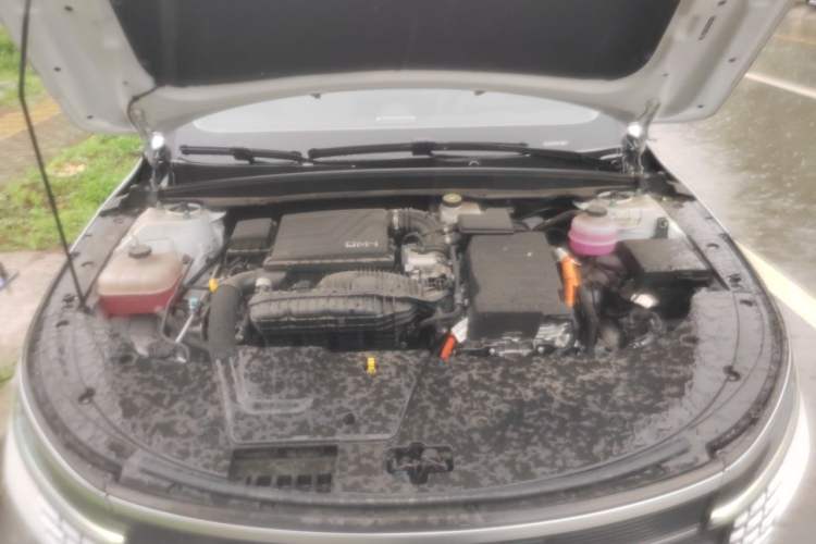 Used BYD Destroyer 05 2024 HONOR Edition DM-i 55KM Luxury Model Engine Bay