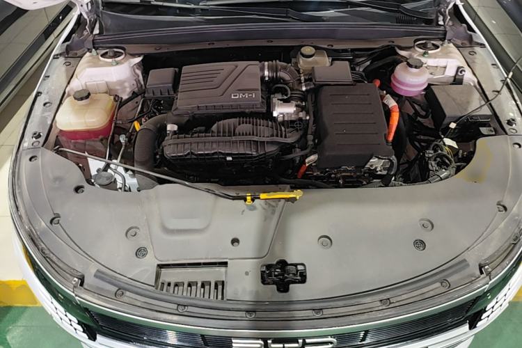 Used BYD Destroyer 05 2024 HONOR Edition DM-i 55KM Luxury Model Engine Bay