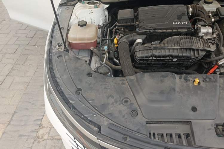 Used BYD Destroyer 05 2024 HONOR Edition DM-i 55KM Luxury Model Engine Bay Right