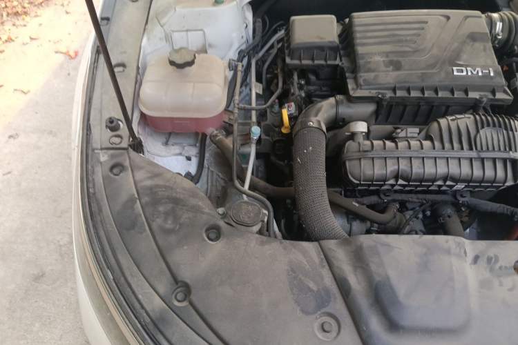 Used BYD Destroyer 05 2024 HONOR Edition DM-i 55KM Luxury Model Engine Bay Right