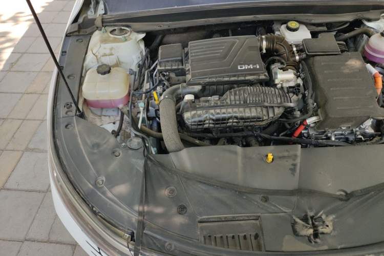 Used BYD Destroyer 05 2024 HONOR Edition DM-i 55KM Luxury Model Engine Bay Right