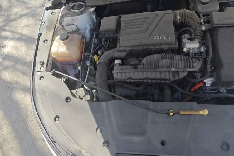 Used BYD Destroyer 05 2024 HONOR Edition DM-i 55KM Luxury Model Engine Bay Right