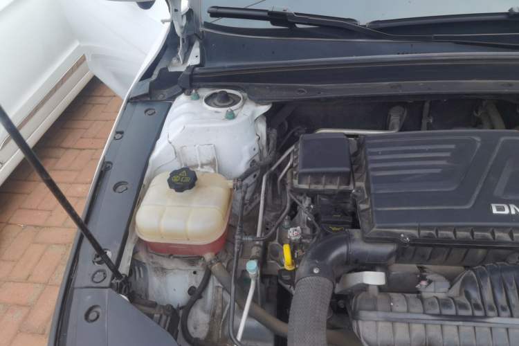 Used BYD Destroyer 05 2024 HONOR Edition DM-i 55KM Luxury Model Engine Bay Right