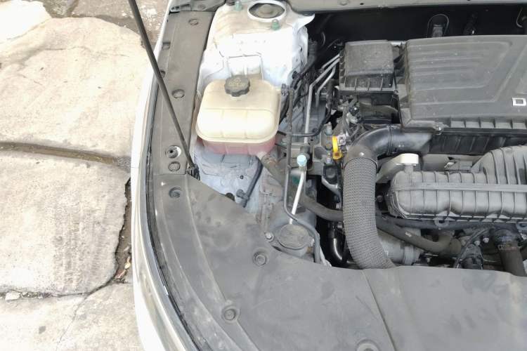 Used BYD Destroyer 05 2024 HONOR Edition DM-i 55KM Luxury Model Engine Bay Right
