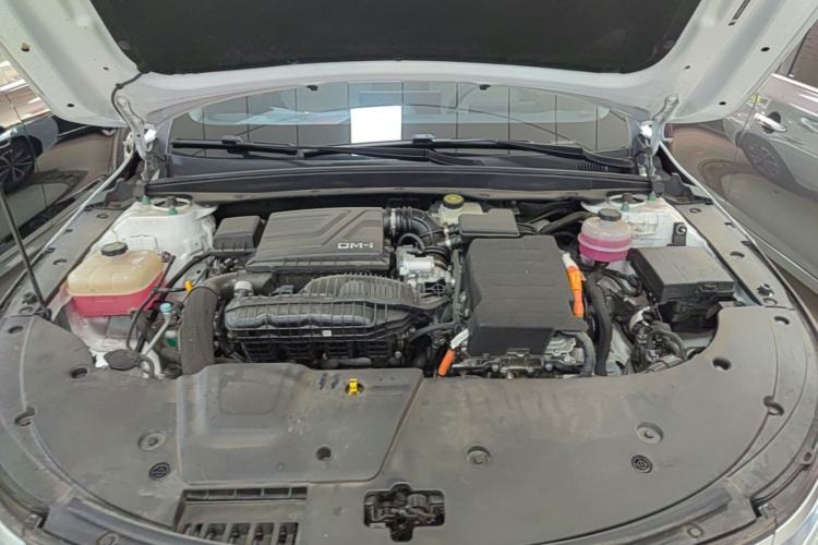 Used BYD Destroyer 05 2024 HONOR Edition DM-i 55KM Luxury Model Engine Bay