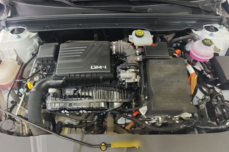 Used BYD Destroyer 05 2024 HONOR Edition DM-i 55KM Luxury Model Engine Bay