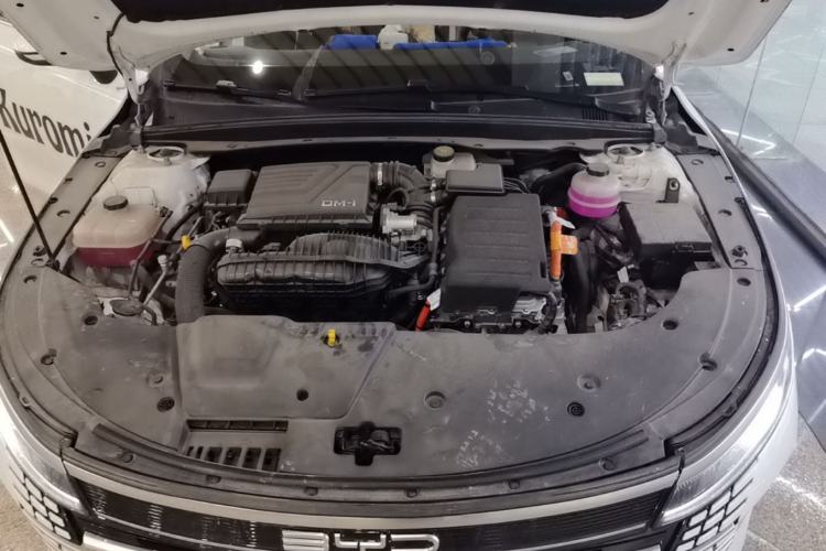 Used BYD Destroyer 05 2024 HONOR Edition DM-i 55KM Luxury Model Engine Bay