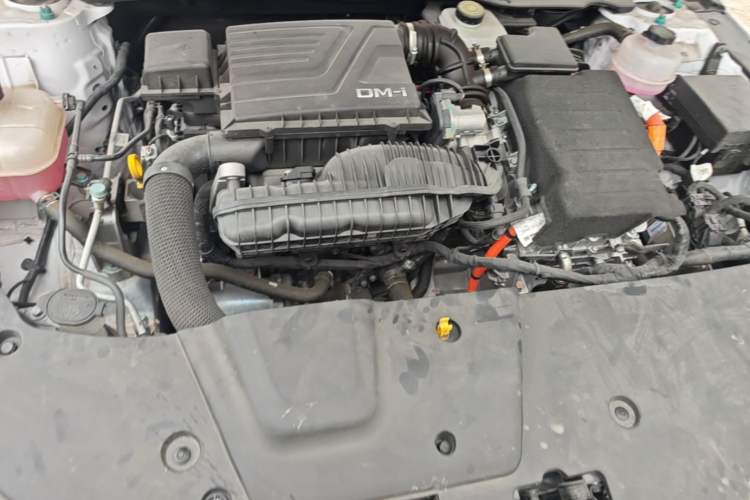 Used BYD Destroyer 05 2024 Honor Edition DM-i 120KM Luxury Model Engine Bay