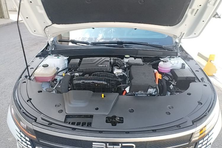 Used BYD Destroyer 05 2024 HONOR Edition DM-i 55KM Prestige Model Engine Bay