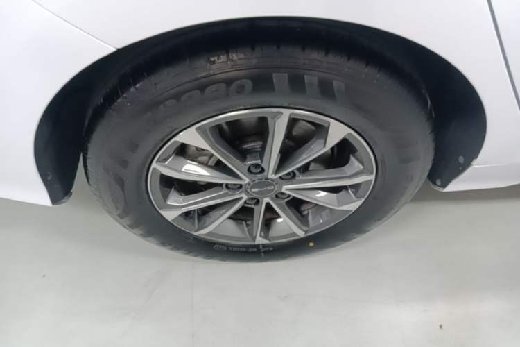 Used BYD Destroyer 05 2024 HONOR Edition DM-i 55KM Luxury Model Exterior 2