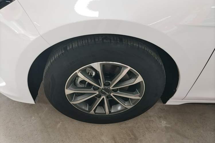 Used BYD Destroyer 05 2024 HONOR Edition DM-i 55KM Luxury Model Exterior 2