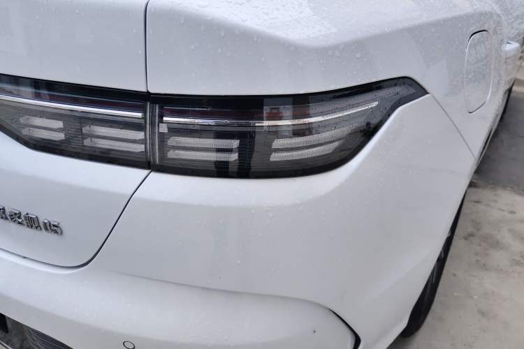 Used BYD Destroyer 05 2024 HONOR Edition DM-i 55KM Luxury Model Exterior 3