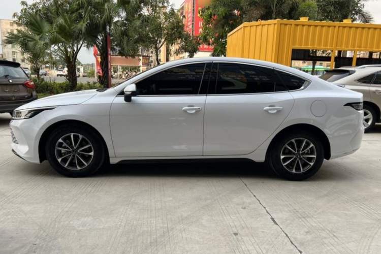 Used BYD Destroyer 05 2024 HONOR Edition DM-i 55KM Luxury Model Exterior 3