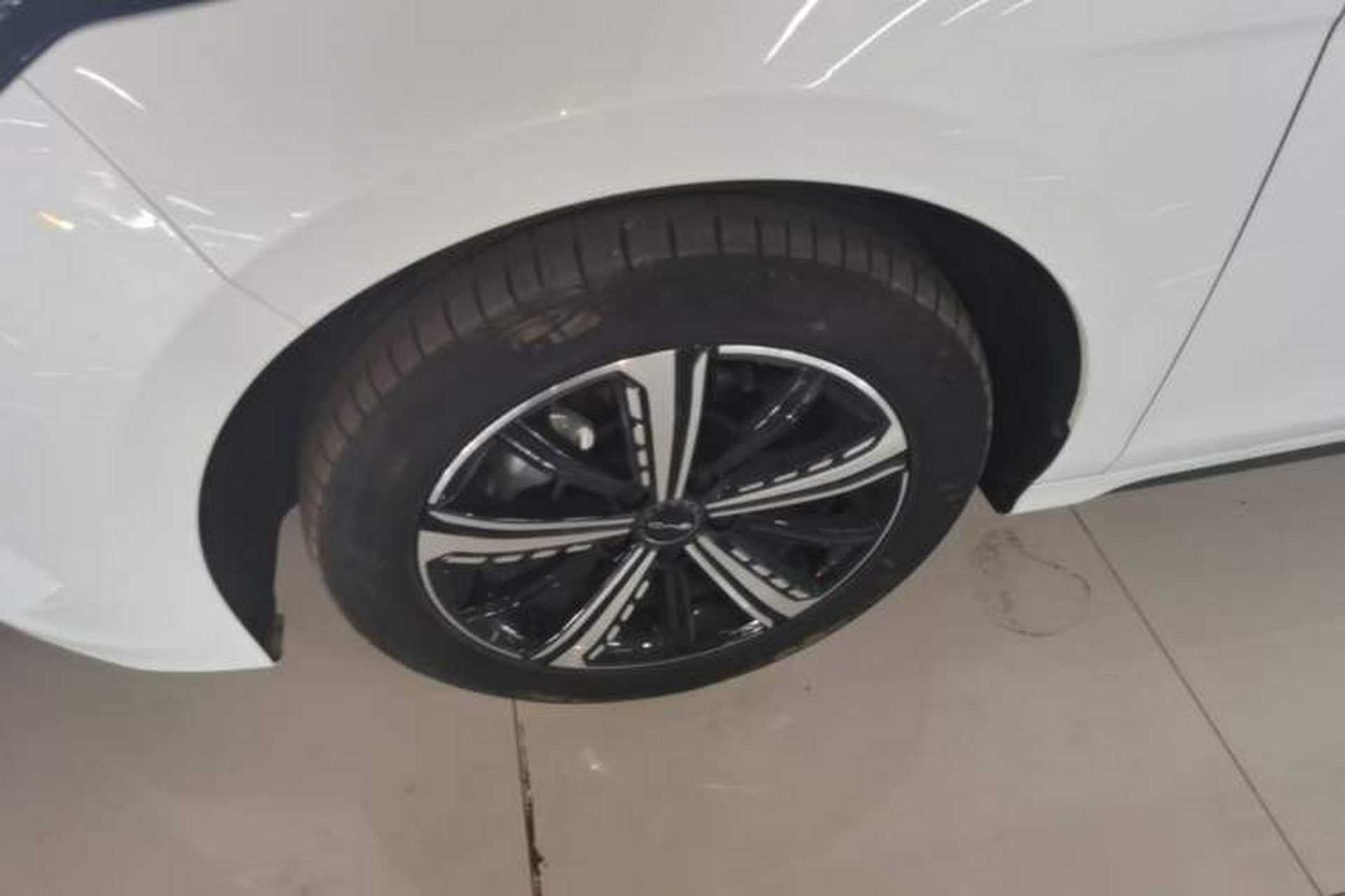 Used BYD Destroyer 05 2024 Honor Edition DM-i 120KM Luxury Model Exterior 4