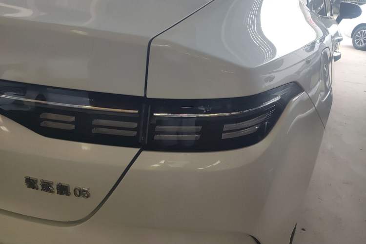 Used BYD Destroyer 05 2024 HONOR Edition DM-i 55KM Prestige Model Exterior 4