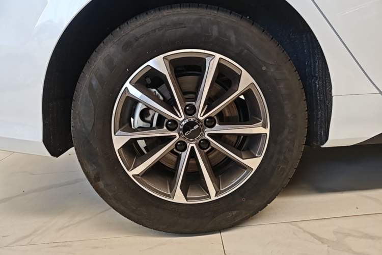 Used BYD Destroyer 05 2024 HONOR Edition DM-i 55KM Luxury Model Exterior 5