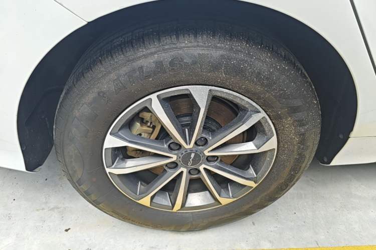 Used BYD Destroyer 05 2024 HONOR Edition DM-i 55KM Luxury Model Exterior 5