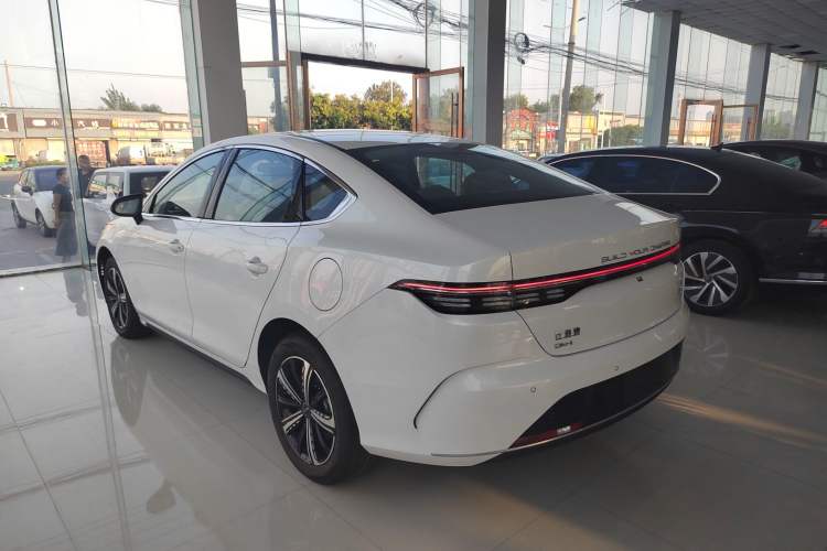Used BYD Destroyer 05 2024 Honor Edition DM-i 120KM Luxury Model Exterior 5