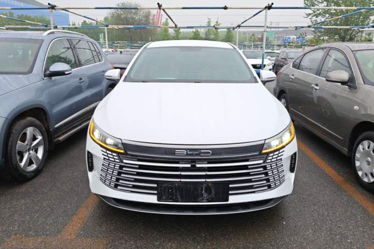 Used BYD Destroyer 05 2024 HONOR Edition DM-i 55KM Luxury Model Front