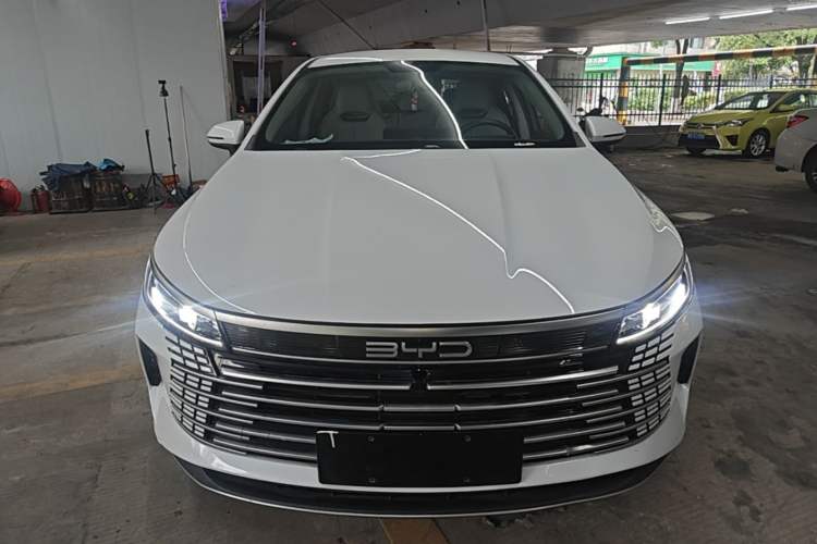 Used BYD Destroyer 05 2024 HONOR Edition DM-i 55KM Luxury Model Front