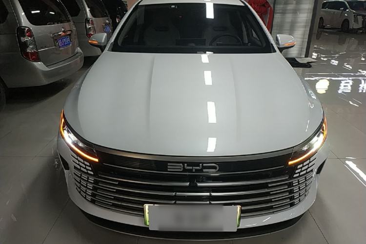 Used BYD Destroyer 05 2024 HONOR Edition DM-i 55KM Luxury Model Front