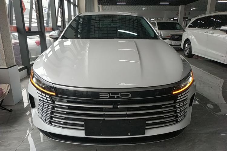 Used BYD Destroyer 05 2024 HONOR Edition DM-i 55KM Luxury Model Front