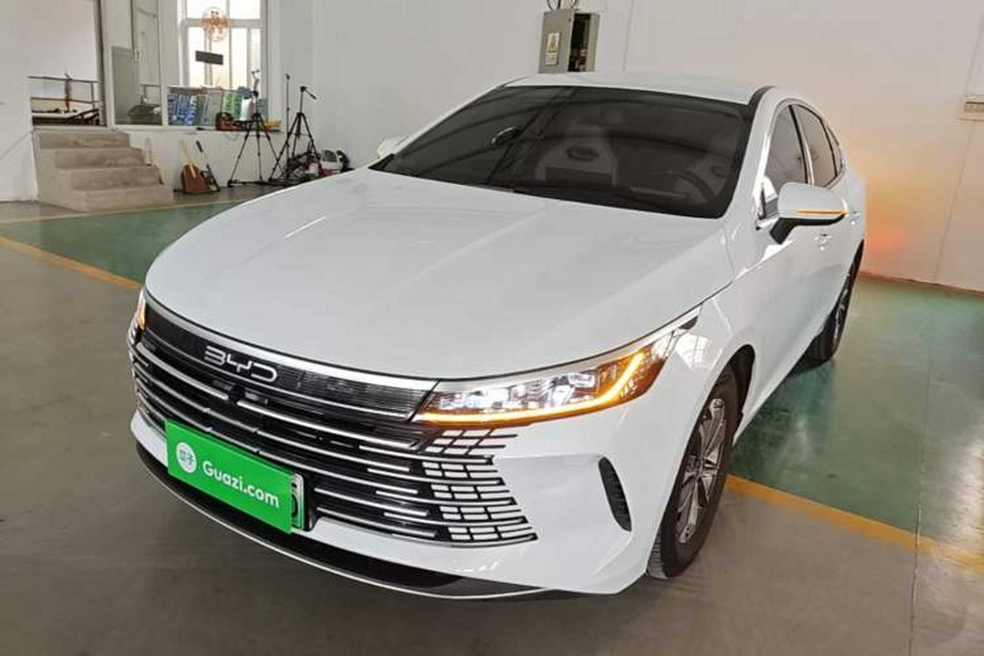 Used BYD Destroyer 05 2024 HONOR Edition DM-i 55KM Luxury Model Front Left 45 Deg