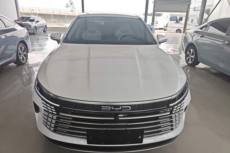 Used BYD Destroyer 05 2024 HONOR Edition DM-i 55KM Luxury Model Front