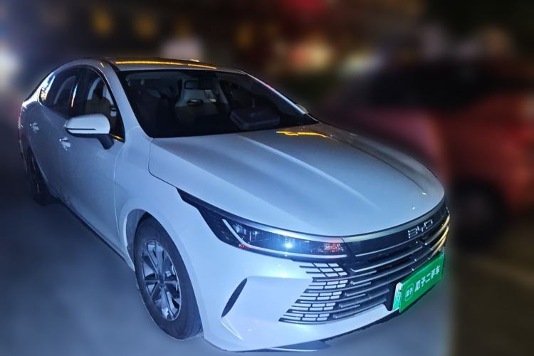 Used BYD Destroyer 05 2024 HONOR Edition DM-i 55KM Luxury Model Front Right 45 Deg