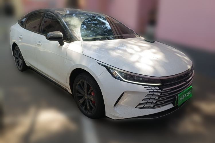 Used BYD Destroyer 05 2024 Honor Edition DM-i 120KM Luxury Model Front Right 45 Deg