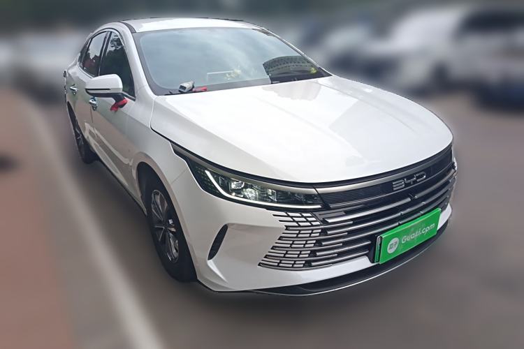 Used BYD Destroyer 05 2024 HONOR Edition DM-i 55KM Luxury Model Front Right 45 Deg