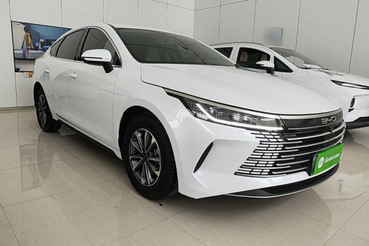 Used BYD Destroyer 05 2024 HONOR Edition DM-i 55KM Luxury Model Front Right 45 Deg