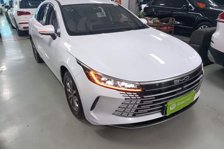 Used BYD Destroyer 05 2024 HONOR Edition DM-i 55KM Luxury Model Front Right 45 Deg
