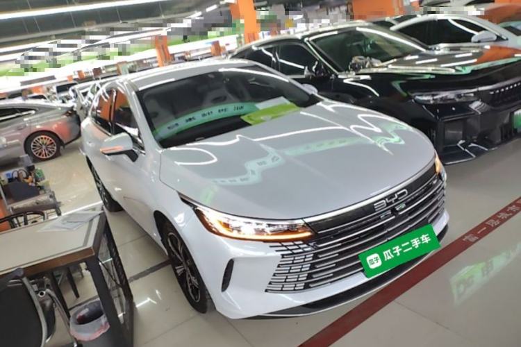 Used BYD Destroyer 05 2024 Honor Edition DM-i 120KM Luxury Model Front Right 45 Deg