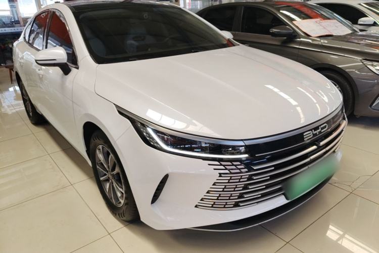 Used BYD Destroyer 05 2024 HONOR Edition DM-i 55KM Luxury Model Front Right 45 Deg