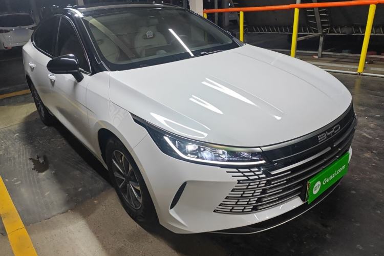 Used BYD Destroyer 05 2024 HONOR Edition DM-i 55KM Luxury Model Front Right 45 Deg