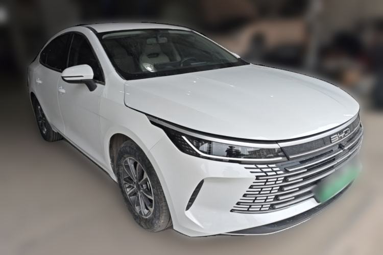 Used BYD Destroyer 05 2024 HONOR Edition DM-i 55KM Luxury Model Front Right 45 Deg